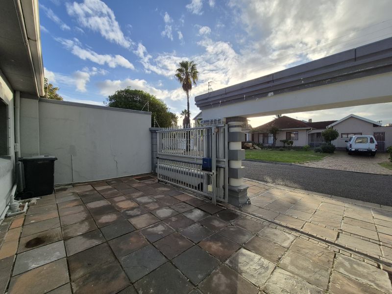 Fully Furnished Spacious Bachelor Apartment in Elfindale - Photo 3