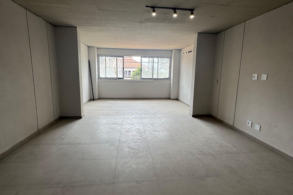 Brand new 95 sqm one bedroom ENSUITE - Photo 3