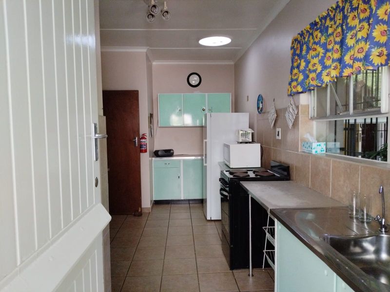 Lovely Family Home on a Spacious Erf in Birchleigh - Photo 9