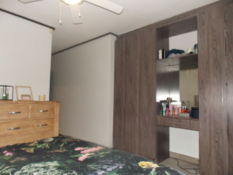 Upmarket Townhouse in Xanadu Estate - Photo 8