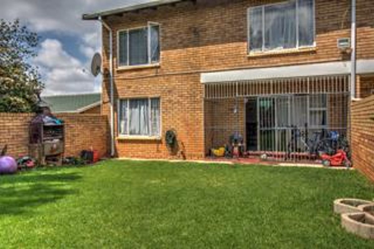 Secure, Spacious & Family Ready! - Photo 2