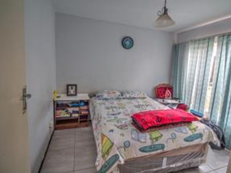 Secure, Spacious & Family Ready! - Photo 7