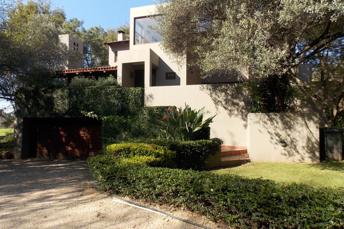 Family home to rent in Magalies Golf Estate - Photo 2