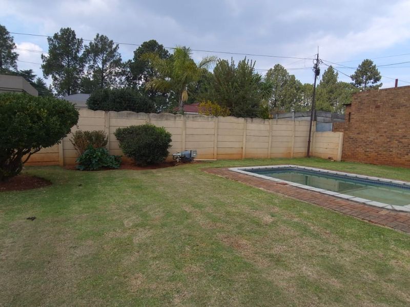Great Family Home available in Geduld Ext 1 - Photo 2