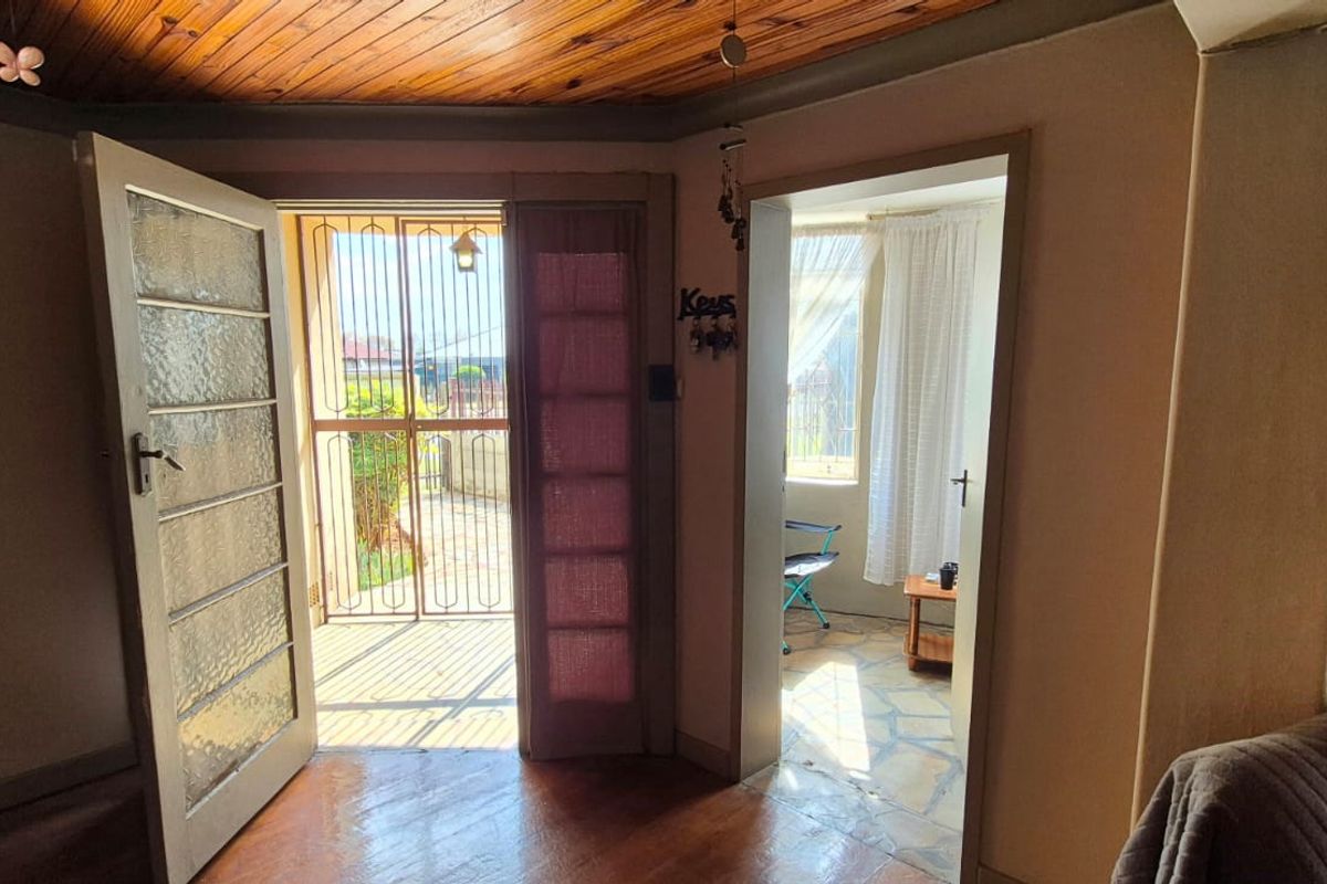 Great Family Home available in Geduld Ext 1 - Photo 3