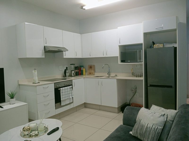 Lovely 1 Bedroom for rent in Umhlanga Ridge - Photo 4
