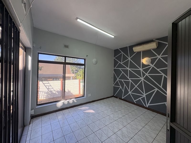 PROPERTY SHARE! PERFECT LOCATON! - Photo 2