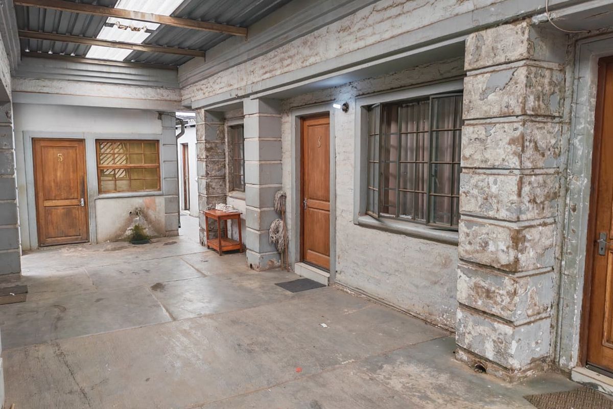 SOLE AND EXCUSIVE MANDATE- Investment Opportunity in Atteridgeville- CASH DEAL - Photo 3