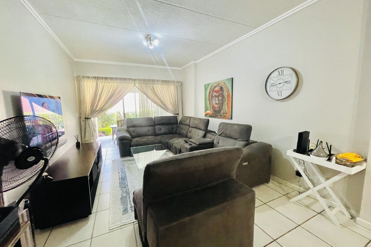 Experience sylish urban living at The Nicol in the heart of Bryanston - Photo 4