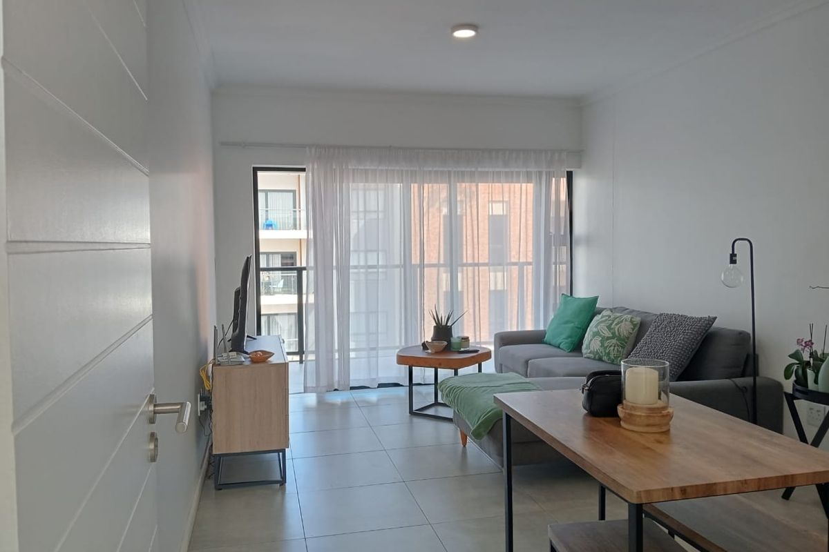 Welcome to Summer Ridge – Comfort Meets Convenience - Photo 2