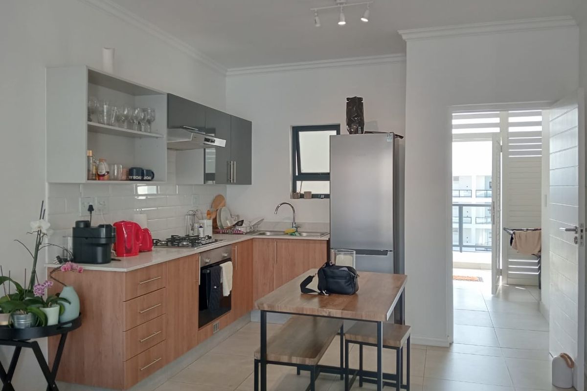 Welcome to Summer Ridge – Comfort Meets Convenience - Photo 4
