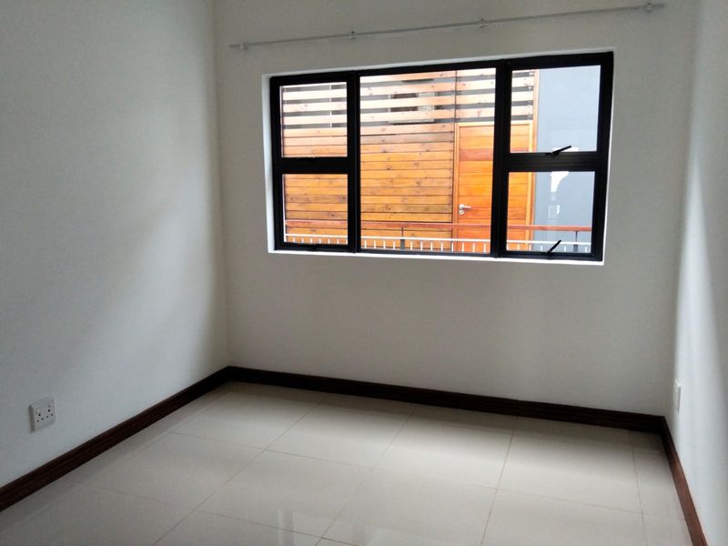 Spacious 2-Bed, 2-Bath Apartment To Let – Park Avenue - Photo 3
