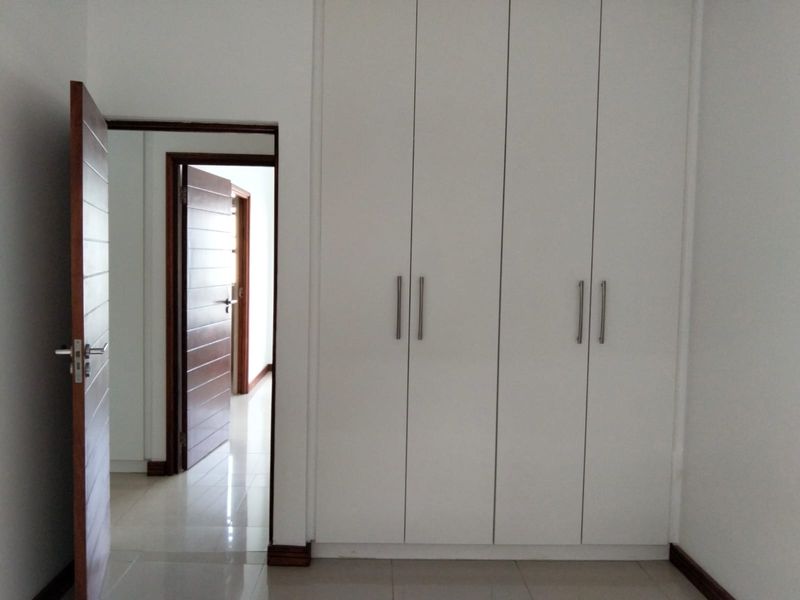 Spacious 2-Bed, 2-Bath Apartment To Let – Park Avenue - Photo 4