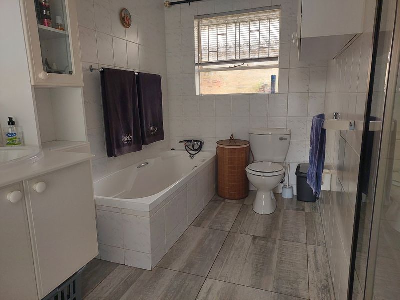 3 Bedroom Townhouse for Sale - Photo 10