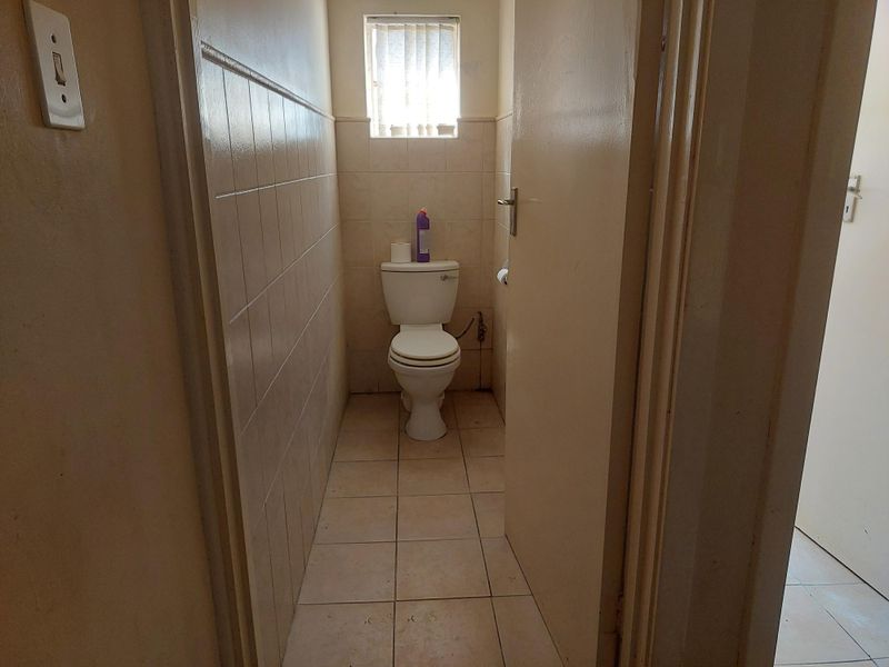 3 Bedroom House for Sale - Photo 6