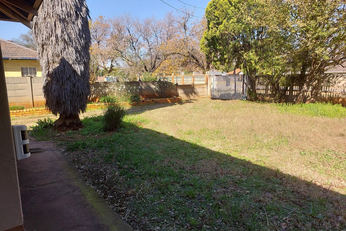 3 Bedroom House for Sale - Photo 2
