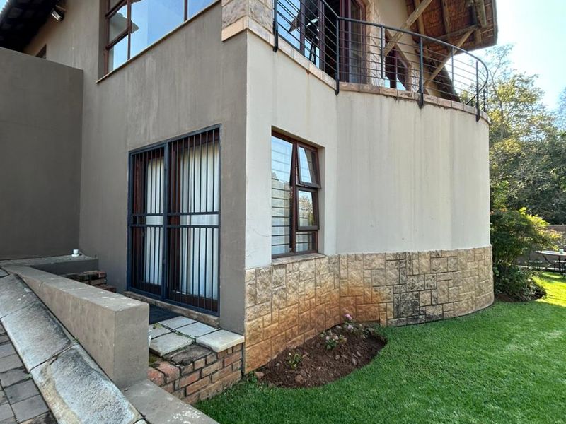 1 Bedroom Ground-Access Flat | Garage + Secure Parking | Schoemansville | R8,800 (utilities incl.) - Photo 2