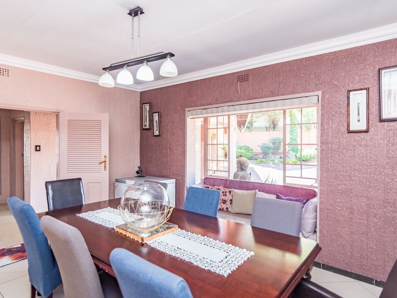 A TRULY SPECIAL DESIGNED FAMILY HOME WITH AN ABUNDANCE OF NATURAL LIGHT...... TUCKED AWAY - Photo 10