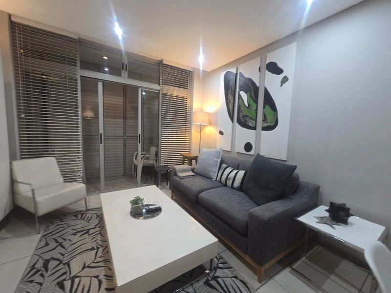 Luxury Living in the Heart of De Waterkant | Fully Furnished Apartment To Let | R25,000 per month - Photo 9