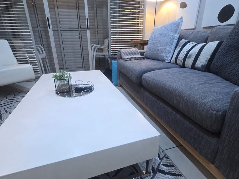Luxury Living in the Heart of De Waterkant | Fully Furnished Apartment To Let | R25,000 per month - Photo 7