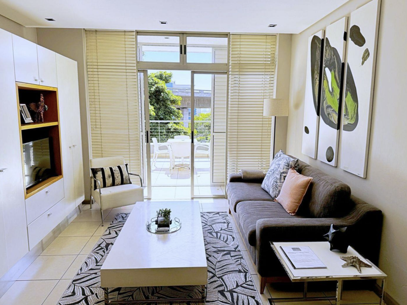 Luxury Living in the Heart of De Waterkant | Fully Furnished Apartment To Let | R25,000 per month - Photo 8
