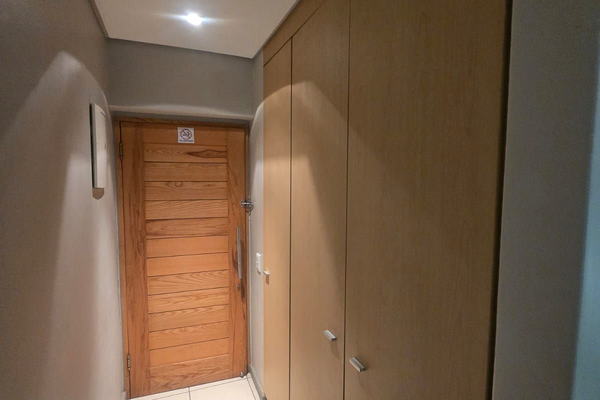 Luxury Living in the Heart of De Waterkant | Fully Furnished Apartment To Let | R25,000 per month - Photo 2