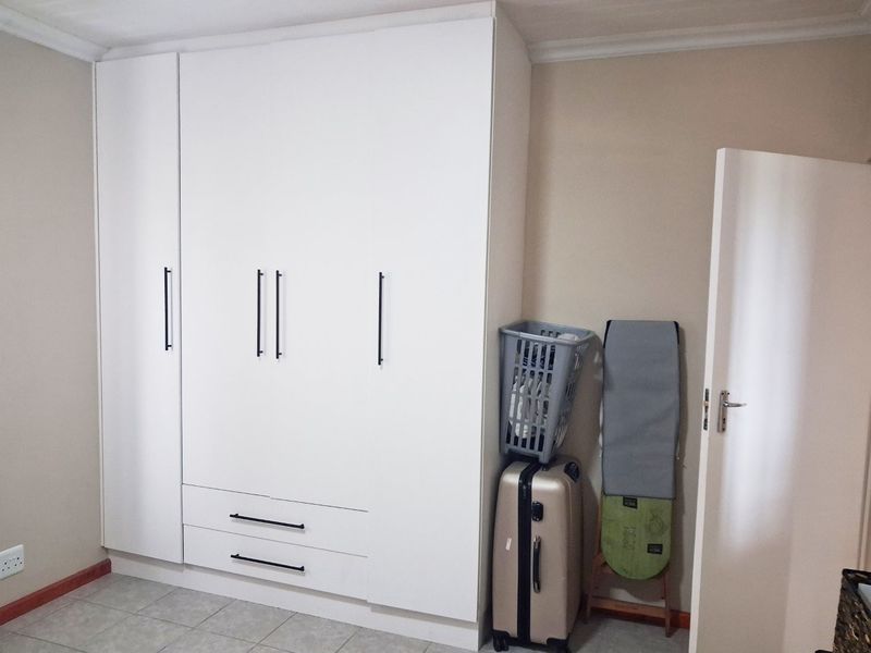 PARSONSVLEI 2 BED 1 BATH HOUSE WITH PARKING FOR RENT - Photo 5
