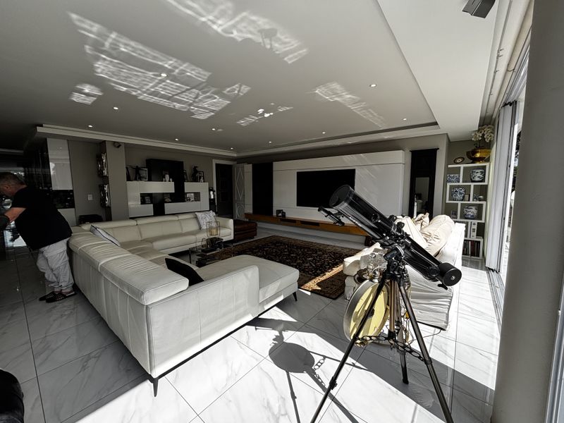 Something special 3 Bed Designer apartment - Photo 4