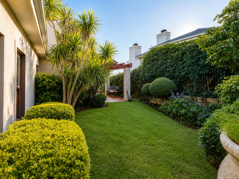 3 Bedroom Home To Rent in Rosecombe Estate, Somerset West - Photo 3