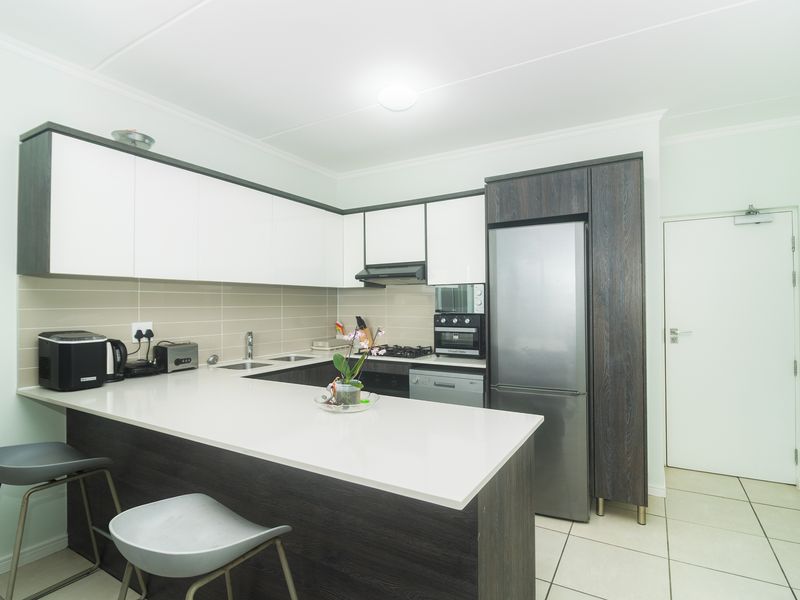 Luxury North-Facing Apartment for Sale- ( AirBnB Friendly )  | Sandown Lifestyle Estate - Photo 3