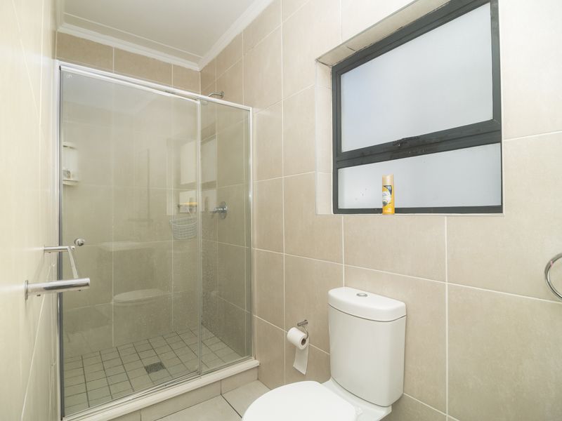 Luxury North-Facing Apartment for Sale- ( AirBnB Friendly )  | Sandown Lifestyle Estate - Photo 6