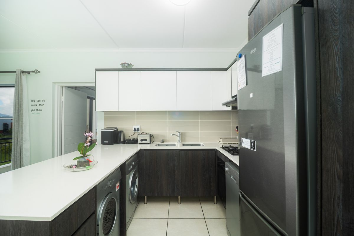 Luxury North-Facing Apartment for Sale- ( AirBnB Friendly )  | Sandown Lifestyle Estate - Photo 2