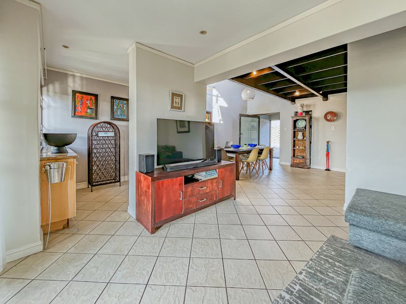 Rare 3-Bedroom Loft Opportunity Near Sheffield Beach Shoreline - Photo 4
