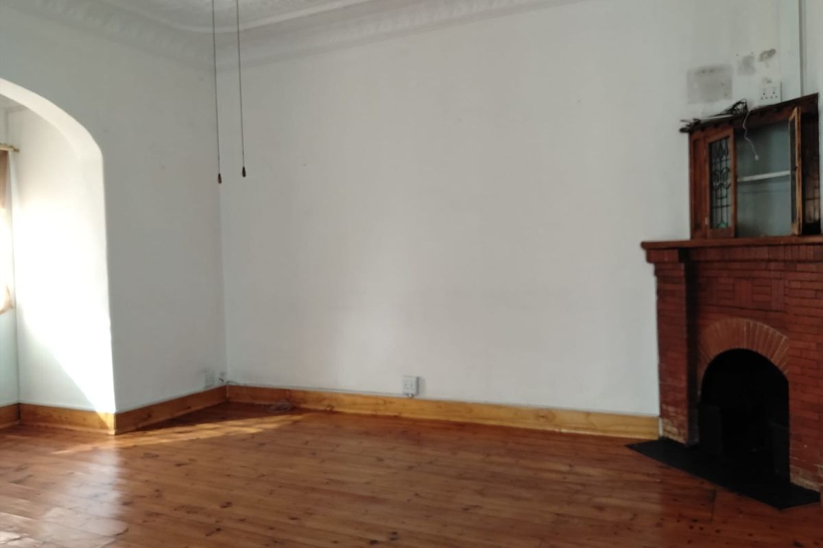 3 Bedroom House For Sale in Springs Central - Photo 5