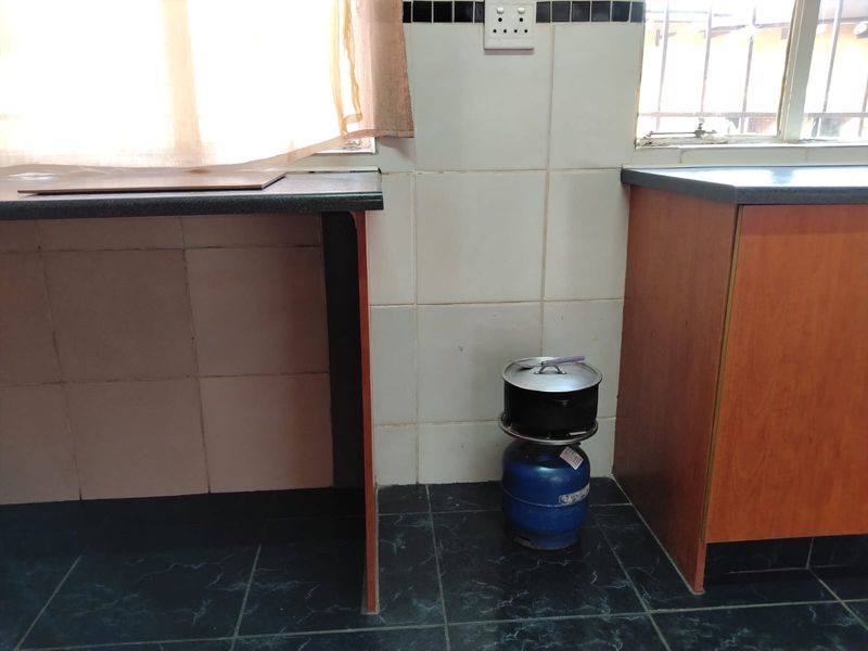 3 Bedroom House For Sale in Springs Central - Photo 9