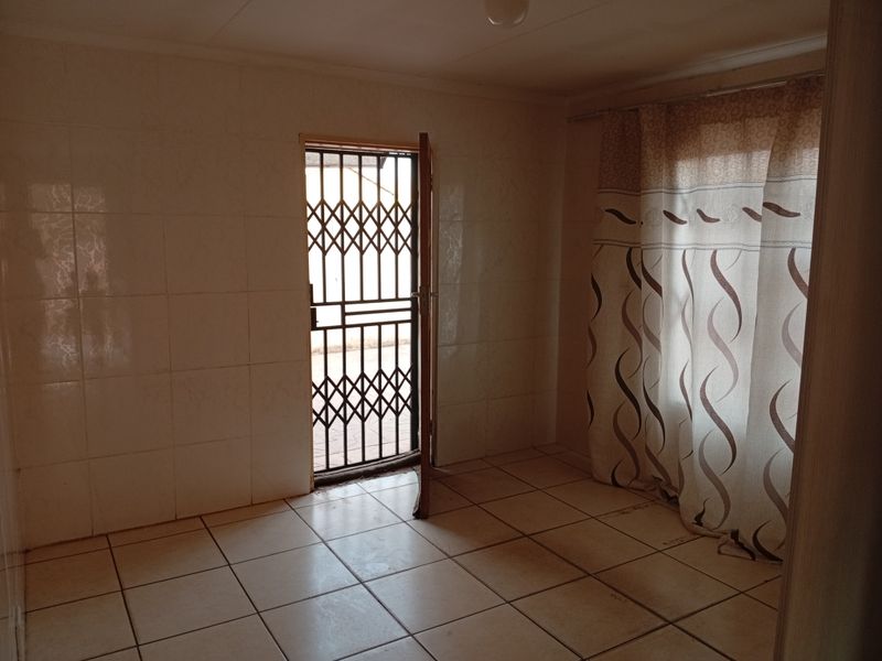 House Rental Monthly In Pretoria - Photo 8