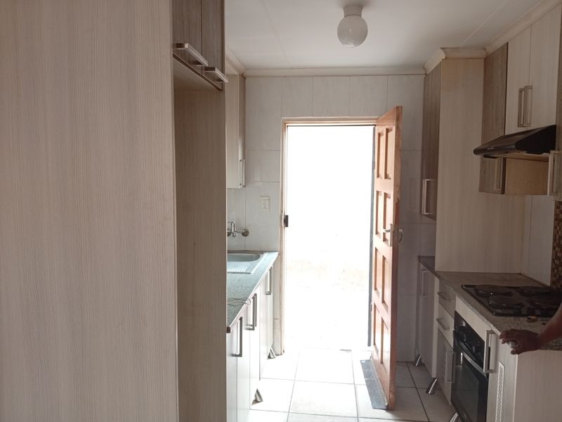 House Rental Monthly In Pretoria - Photo 7