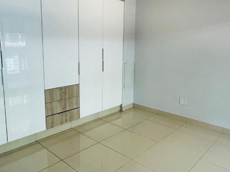 1 Bed, 1 Bath Apartment To Let - Photo 8