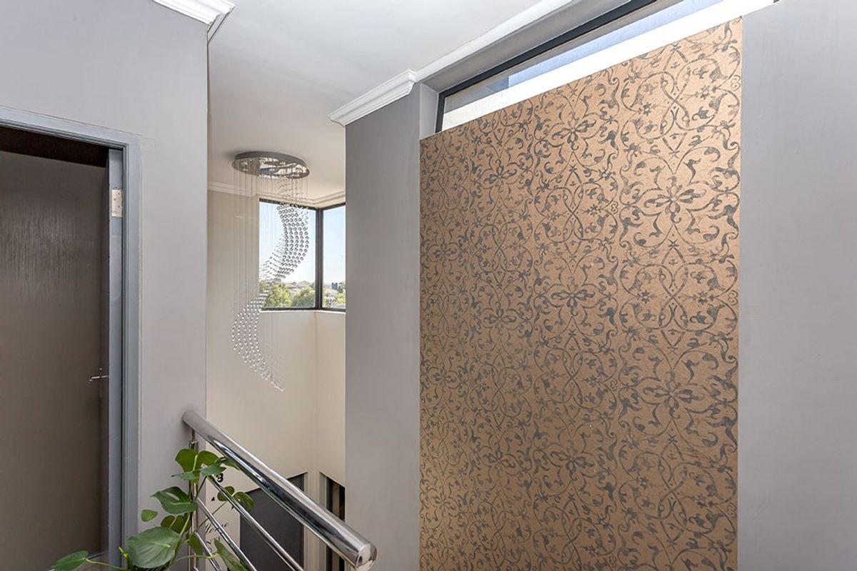 4 bedroom Family home For Sale in Parklands North - Photo 5
