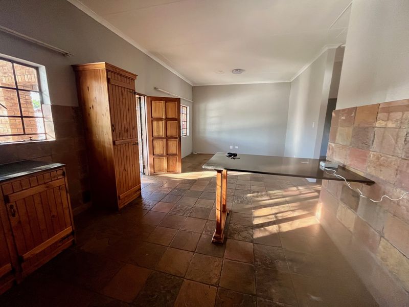 2 Bedroom Apartment to Let in West Acres - Photo 2