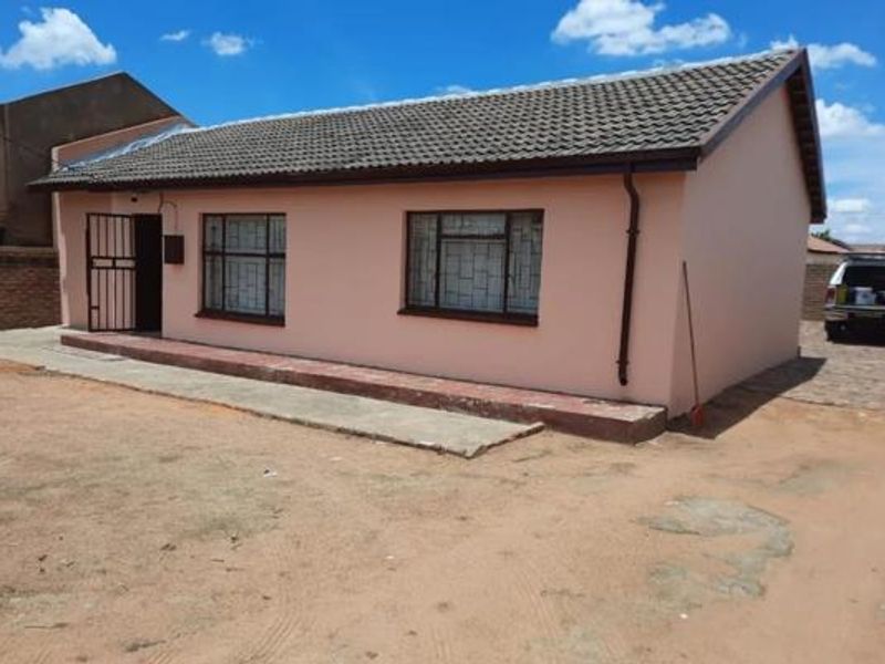 House For Sale In Soshanguve - Photo 3