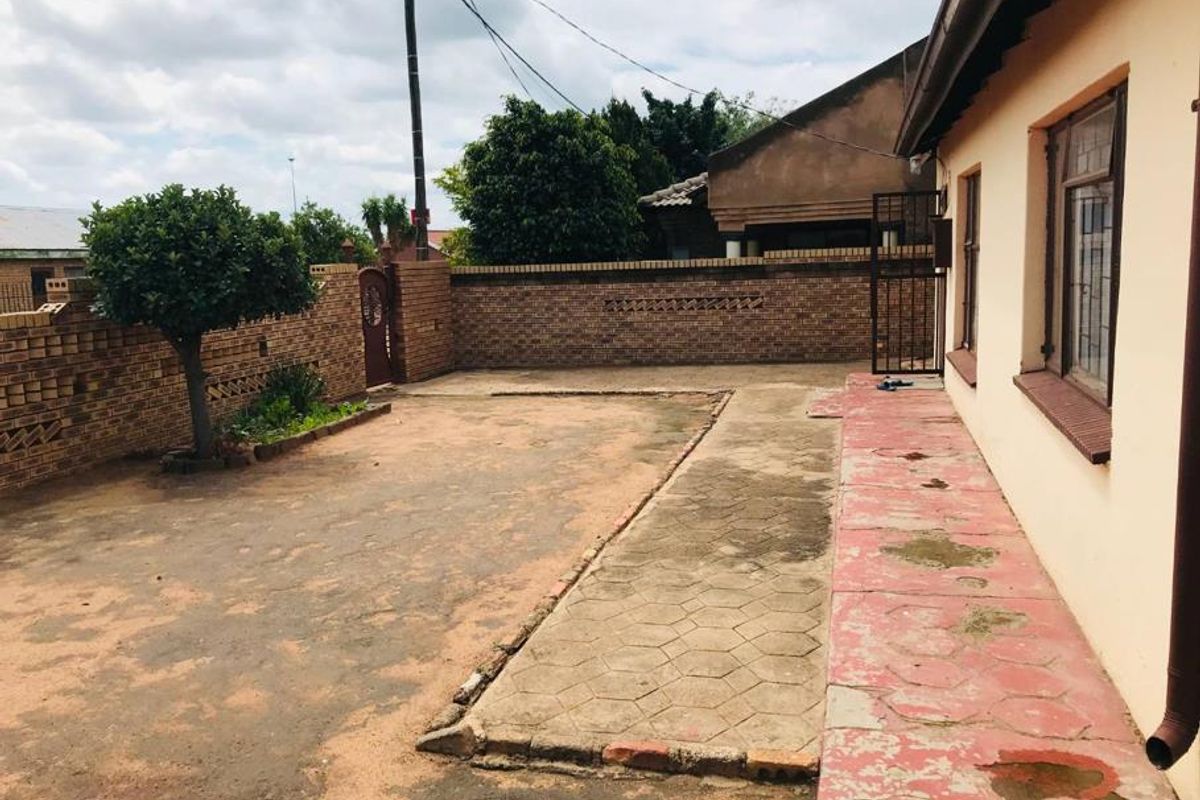 House For Sale In Soshanguve - Photo 4