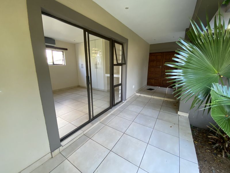 Garden Cottage walking distance from Salt Rock Beach - Photo 2