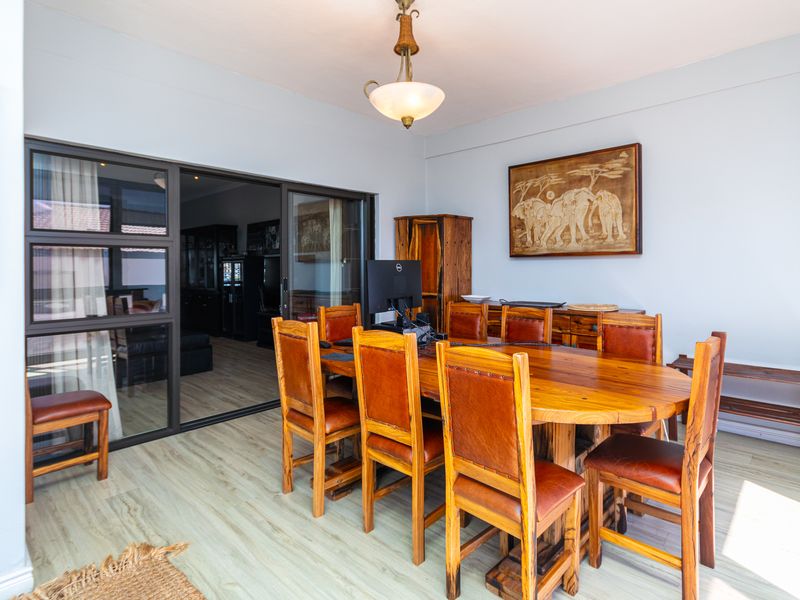 Stylish, fully furnished coastal apartment offering modern living and entertaining - Photo 8
