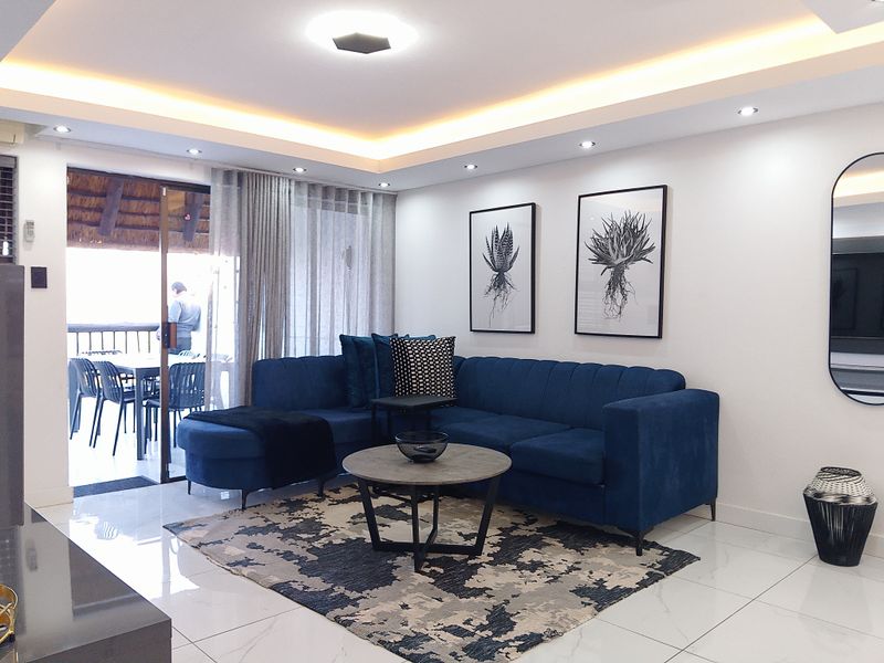 Newly Renovated with Spectacular Views - Photo 7