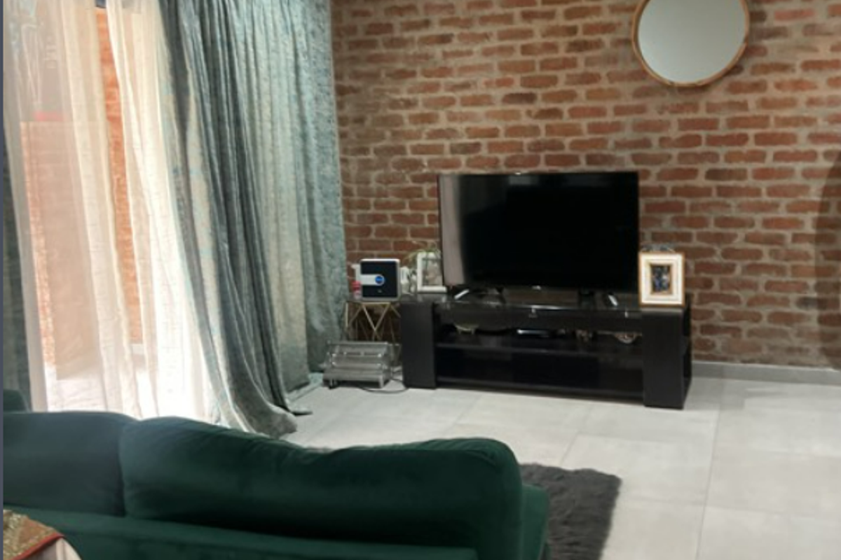 1 BEDROOM APARTMENT TO LET - Photo 2