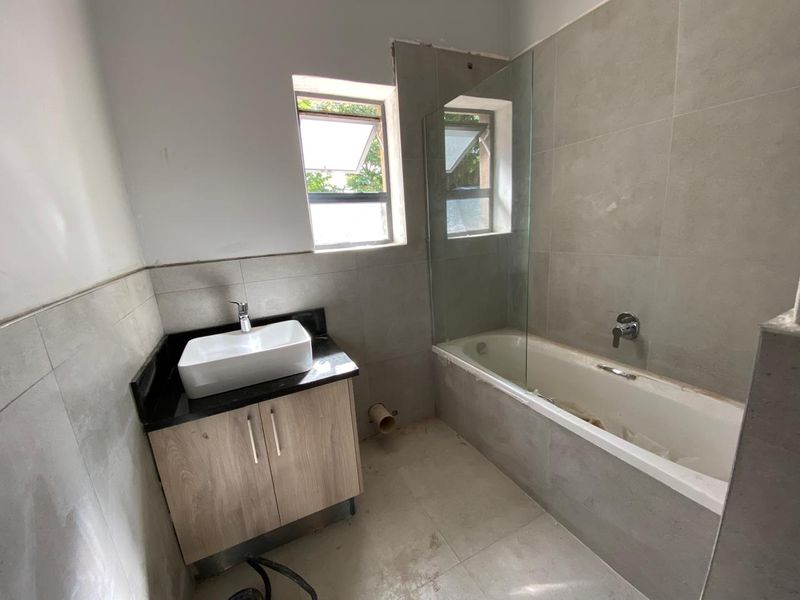 1 BEDROOM APARTMENT TO LET - Photo 6