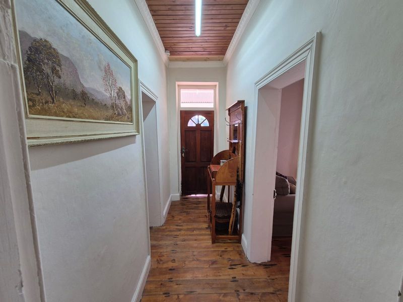 Timeless Character Meets Modern Comfort in the Heart of Albertinia - Photo 4
