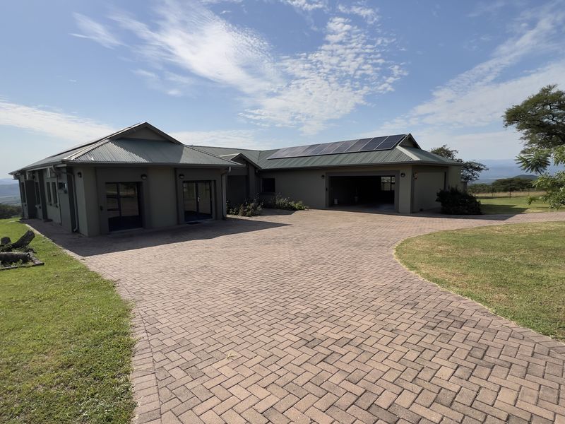 Escape to Off-Grid Luxury: Tranquil Wildlife Estate Living in Aylestone Private Reserve - Photo 1