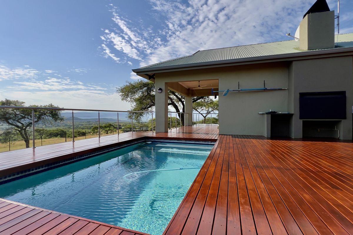 Escape to Off-Grid Luxury: Tranquil Wildlife Estate Living in Aylestone Private Reserve - Photo 2